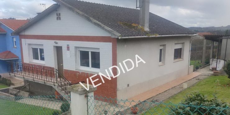 Casa de 180 m² en Culleredo