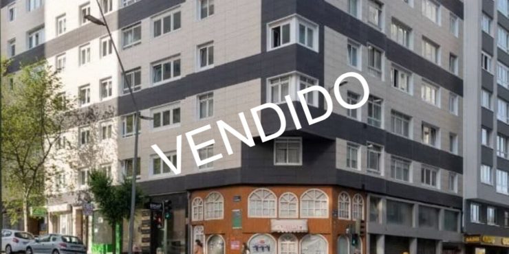 Piso de 90 m² en Ronda de Outeiro